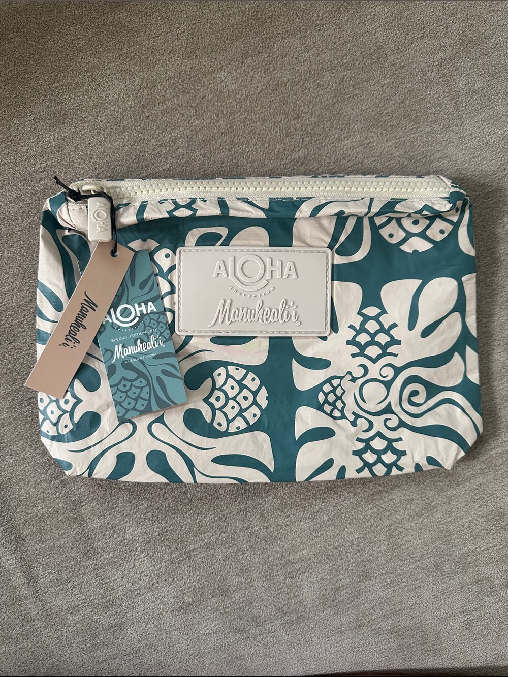 Aloha Collection Manuhealii Small Pouch